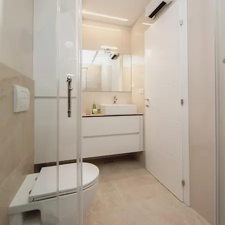 Mary Apartment