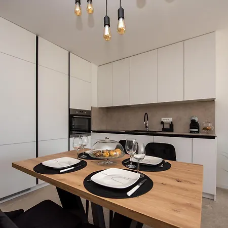 Mary Apartment